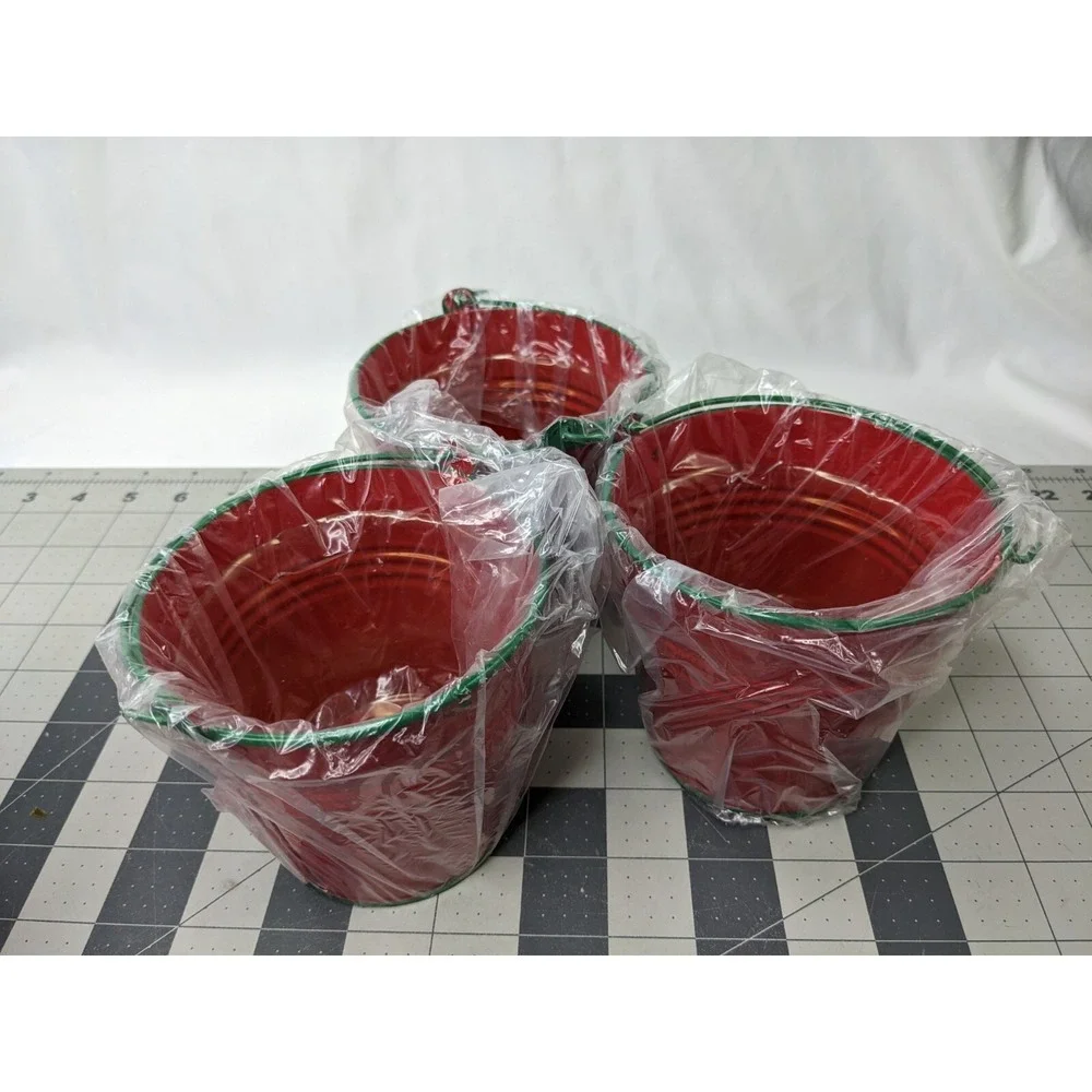 Pacific Rim Metal Pail Bucket Mailbox‎ Planter Decoration Lot